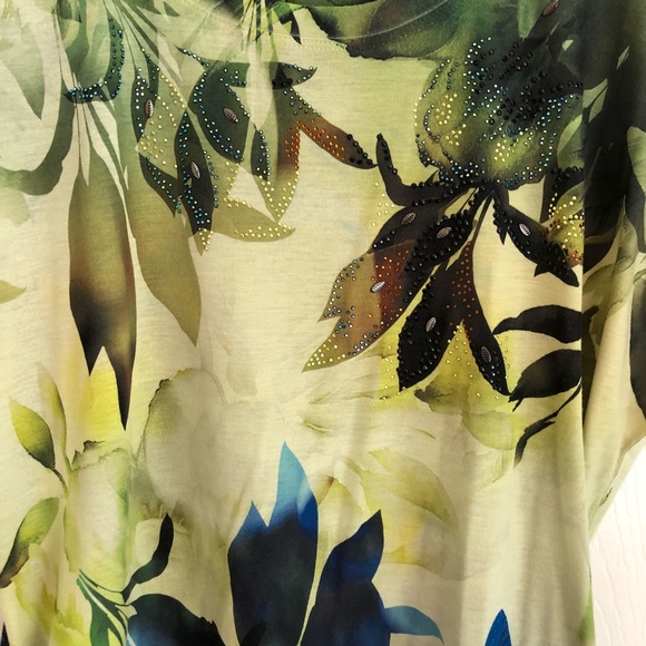 New Direction green Floral Shirt - Picture 8 of 8